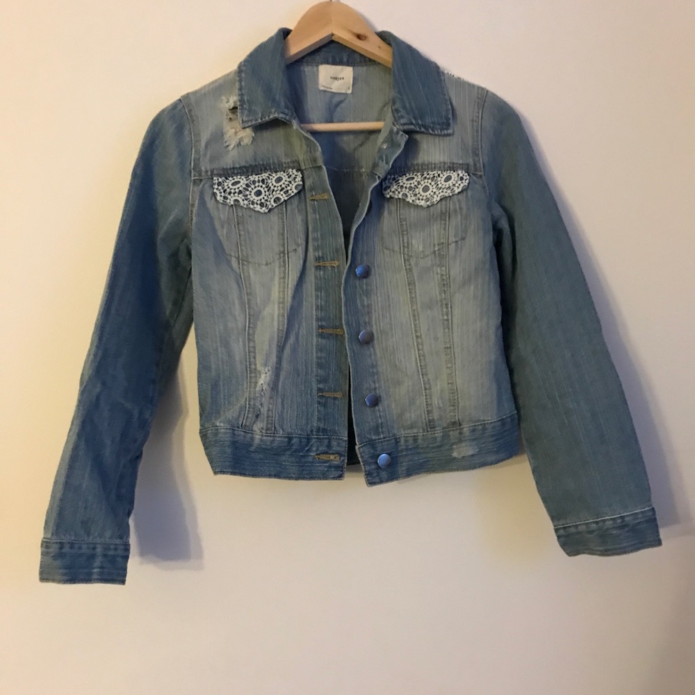 Jean jacket w/ eyelet design